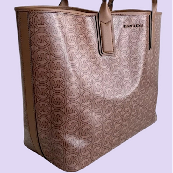 Michael Kors Tote & Dust Bag - Picture 6 of 8